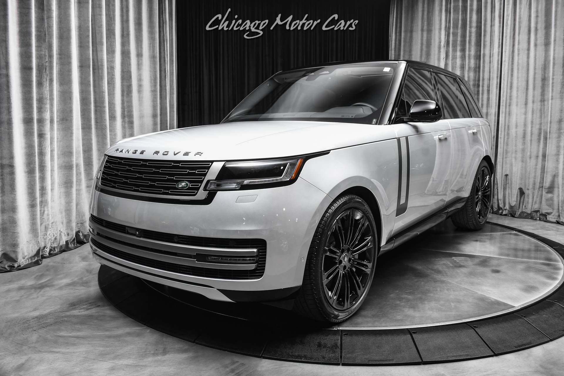 Used 2024 Land Rover Range Rover SE image 39