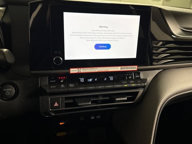 New 2026 Toyota Camry Hybrid FWD image 24