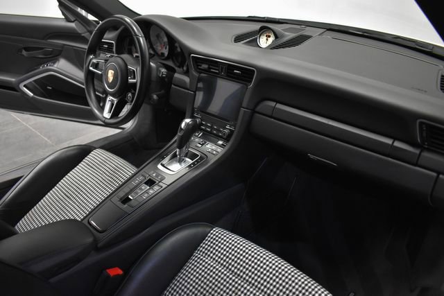 Used 2018 Porsche 911 Carrera T image 15