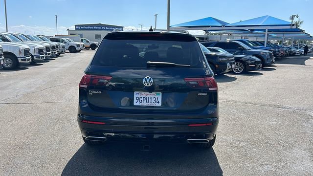 Used 2020 Volkswagen Tiguan SE R-Line AWD/4WD image 4