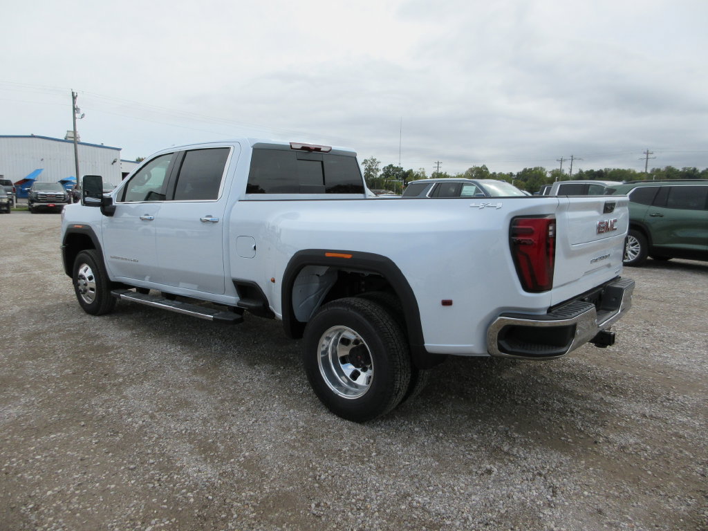 New 2026 GMC Sierra 3500 SLT w/ SLT Premium Package AWD/4WD image 7