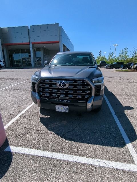 Used 2024 Toyota Tundra Platinum AWD/4WD image 6