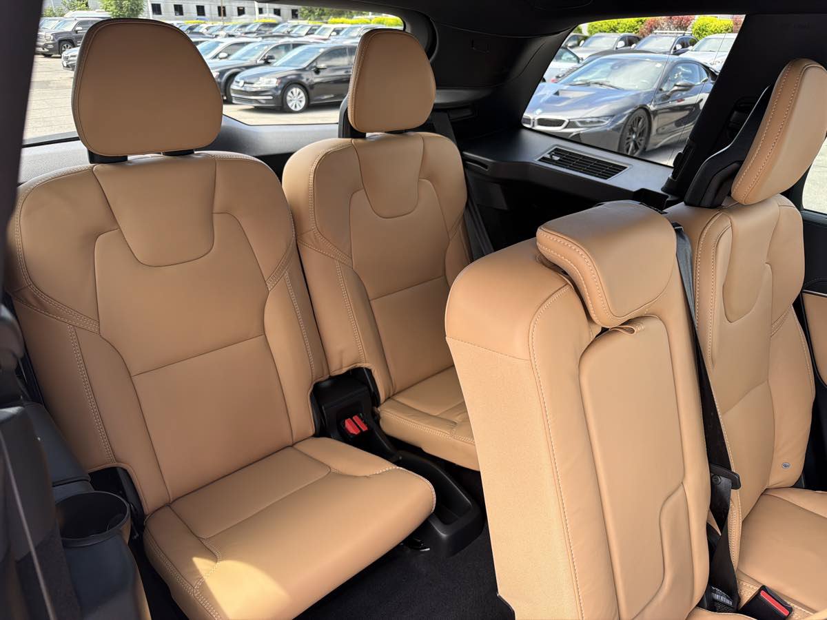Used 2024 Volvo XC90 B6 Ultimate AWD/4WD image 15