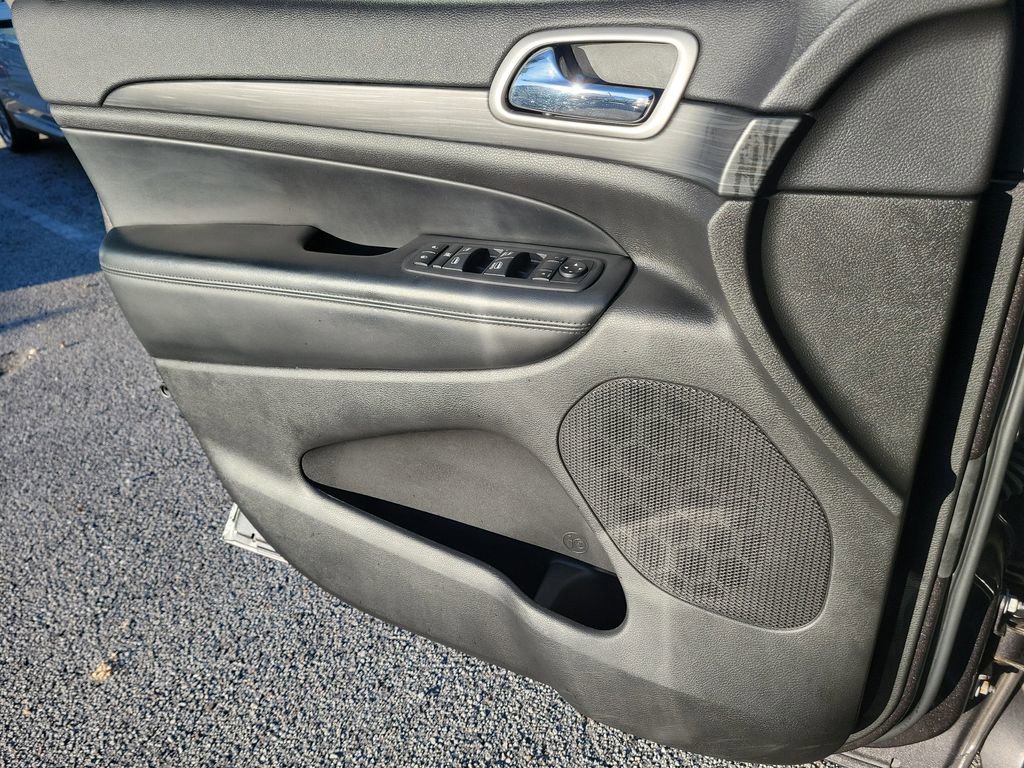 Used 2020 Jeep Grand Cherokee Altitude image 20