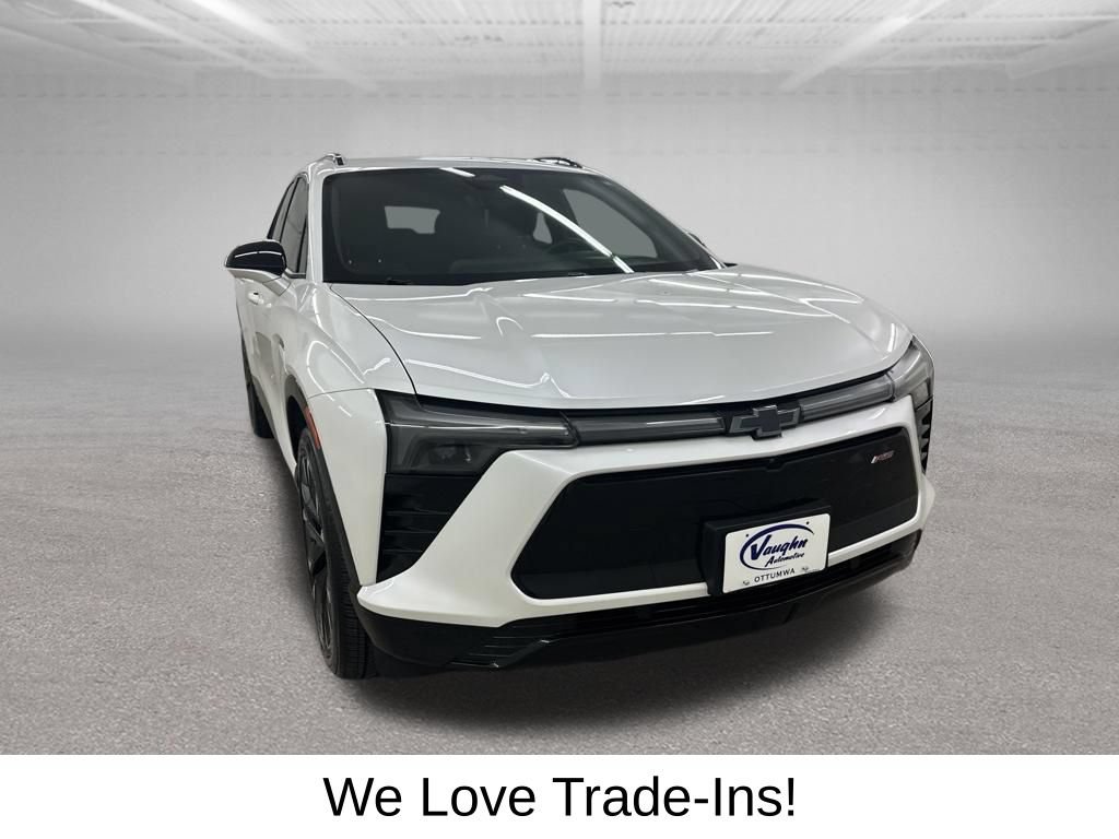 Used 2024 Chevrolet Blazer EV RS AWD/4WD image 3