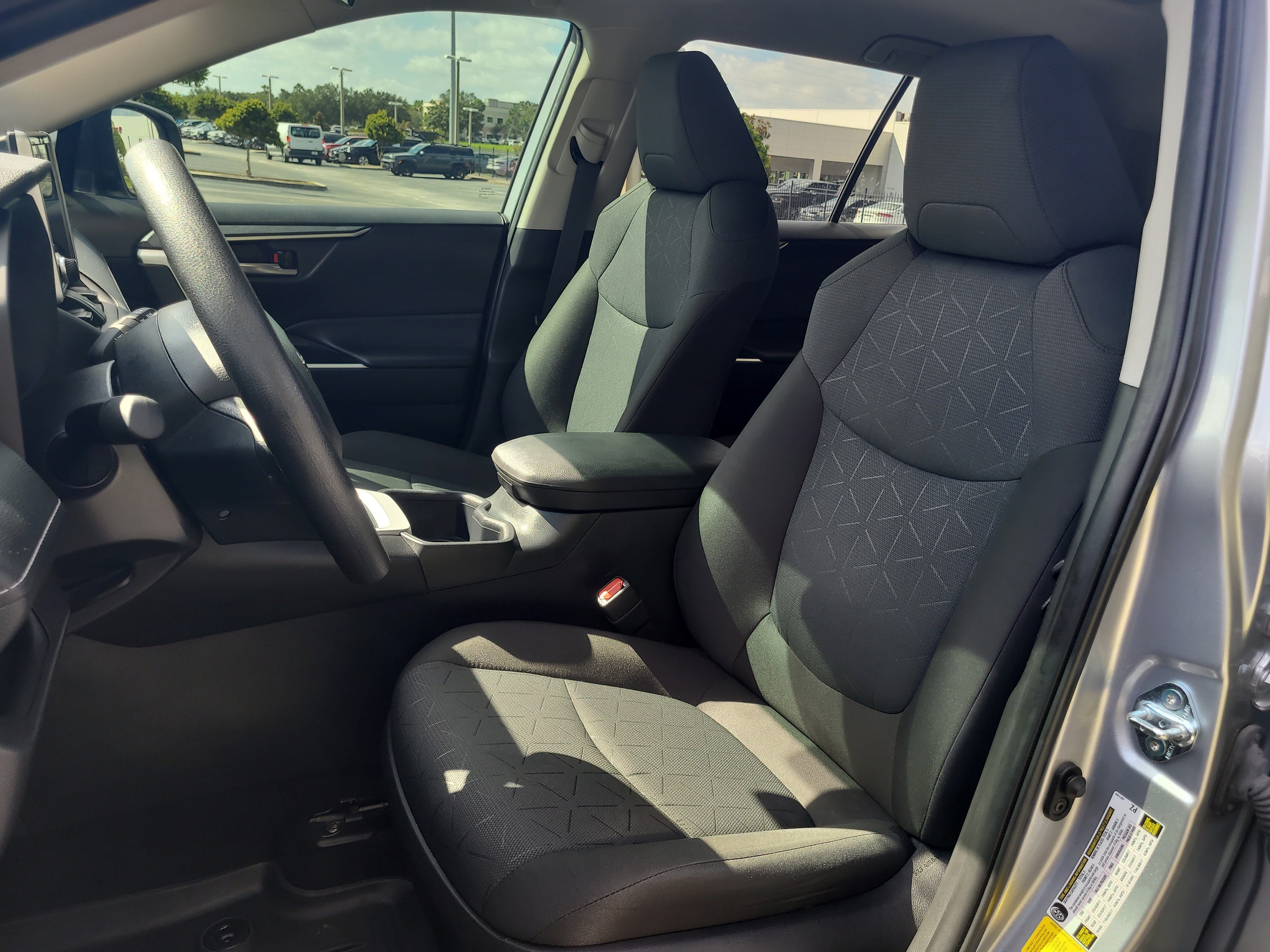 Certified 2025 Toyota RAV4 XLE FWD image 20