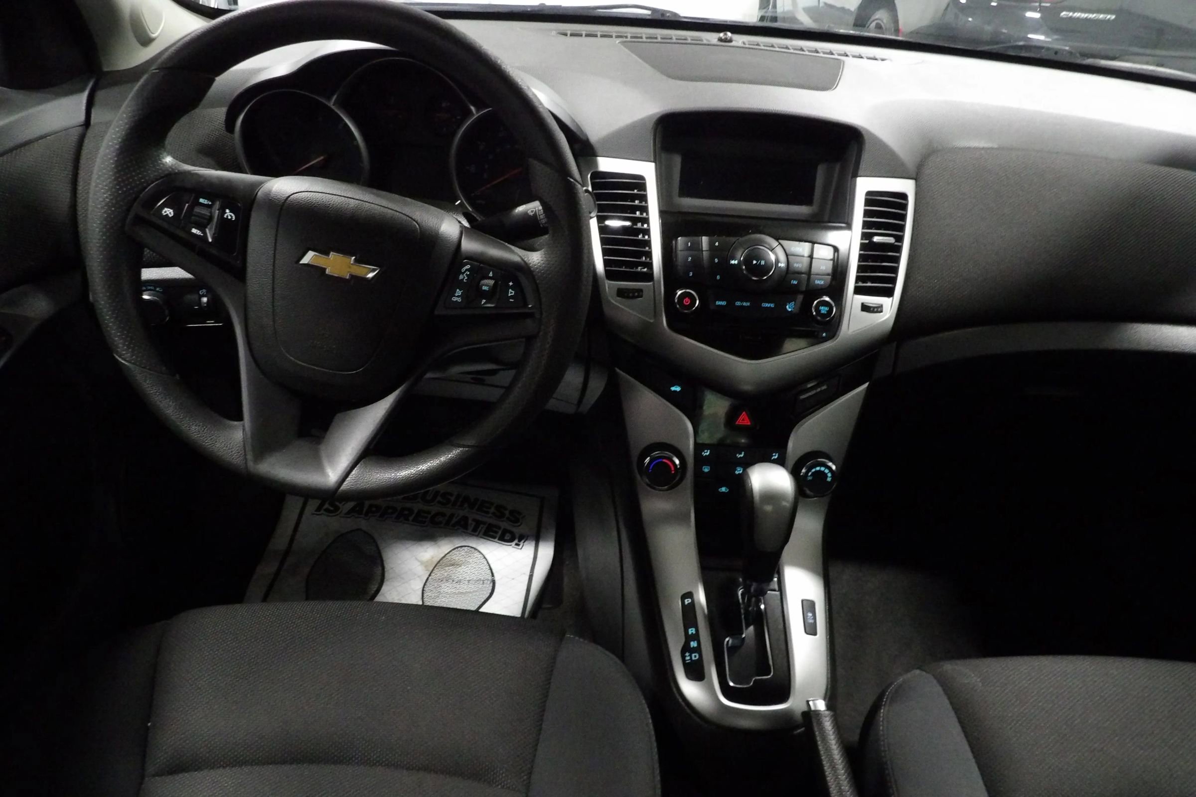 Used 2016 Chevrolet Cruze LT FWD image 9