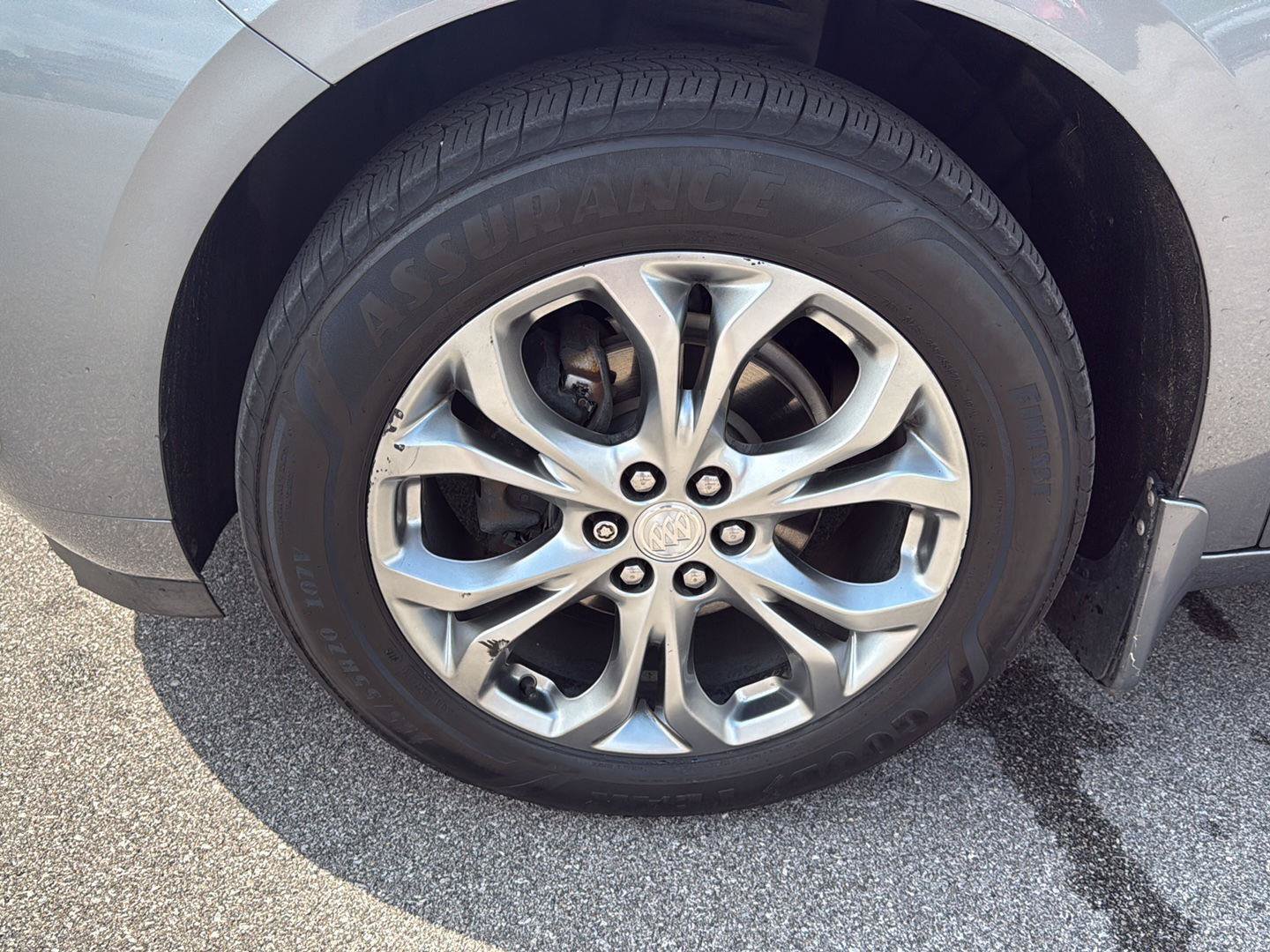 Used 2021 Buick Enclave Avenir w/ Avenir Technology Package AWD/4WD image 16