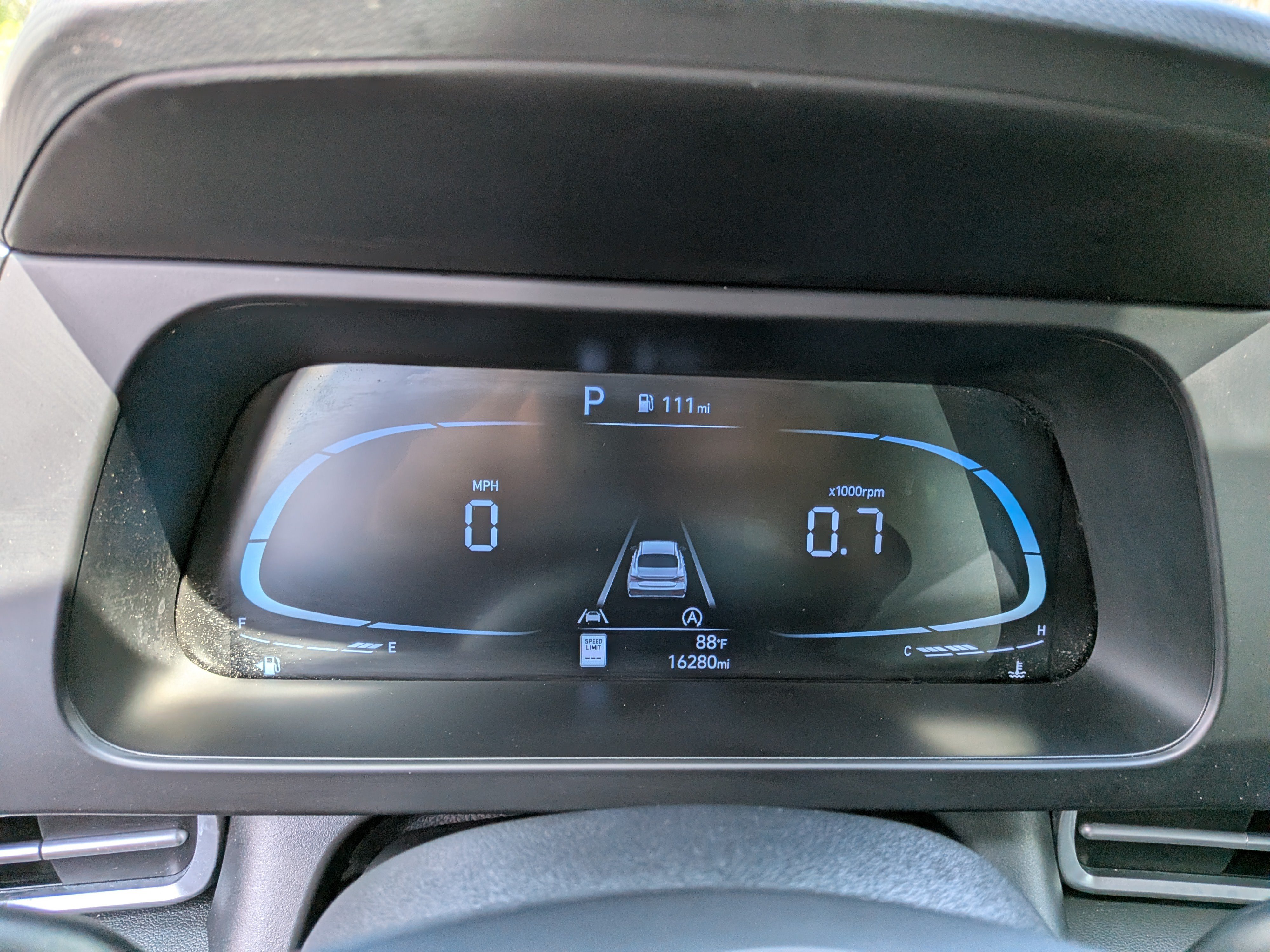 Used 2024 Hyundai Elantra SE FWD image 26