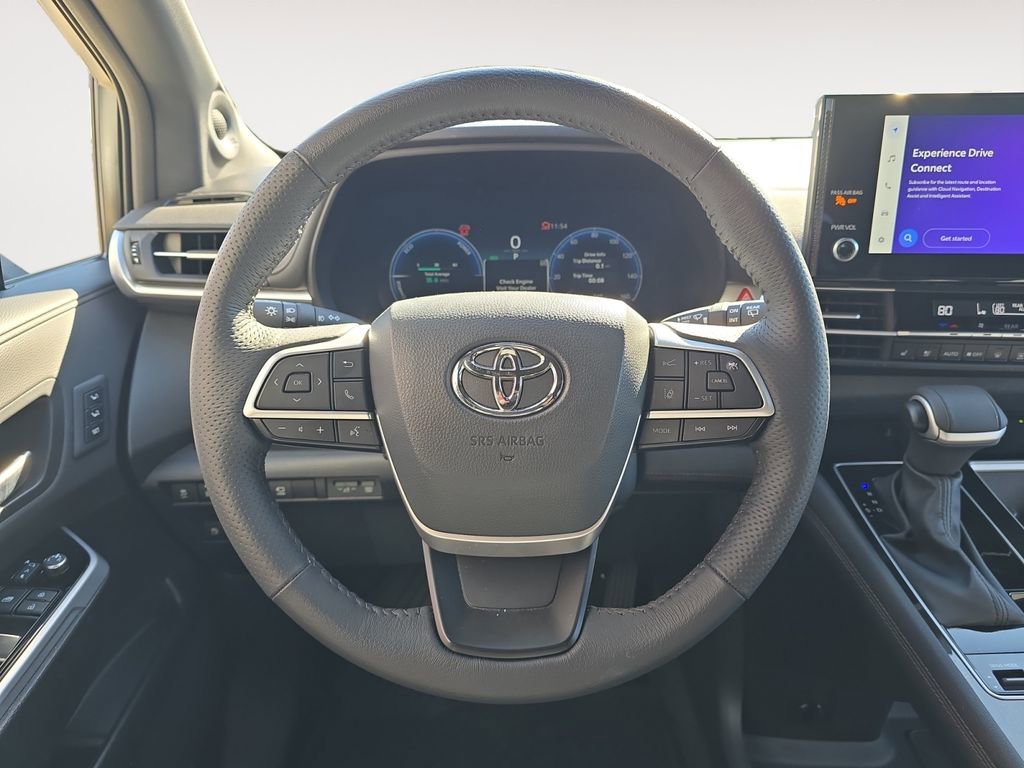 Used 2025 Toyota Sienna Platinum image 11