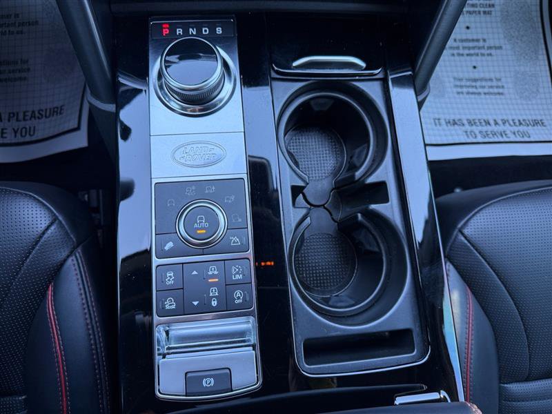 Used 2017 Land Rover Discovery HSE Luxury image 31