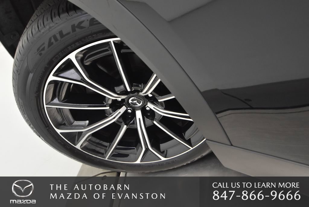 Certified 2025 MAZDA CX-70 Plug-In Hybrid w/ Premium Plus image 35