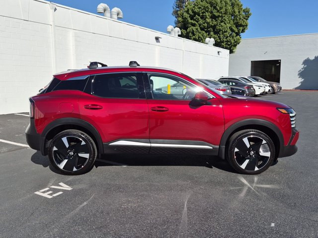 Used 2025 Nissan Kicks SR FWD image 4