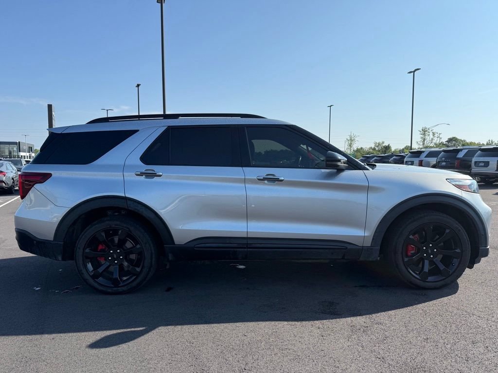Used 2020 Ford Explorer ST w/ ST Street Pack AWD/4WD image 4