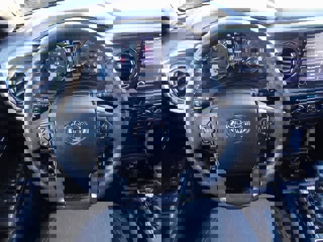 Used 2021 Toyota Tacoma TRD Sport image 14