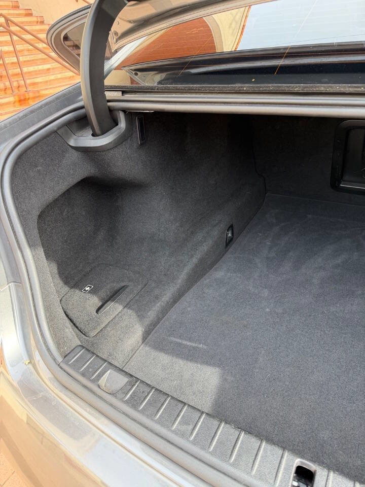 Used 2018 BMW 750i image 33