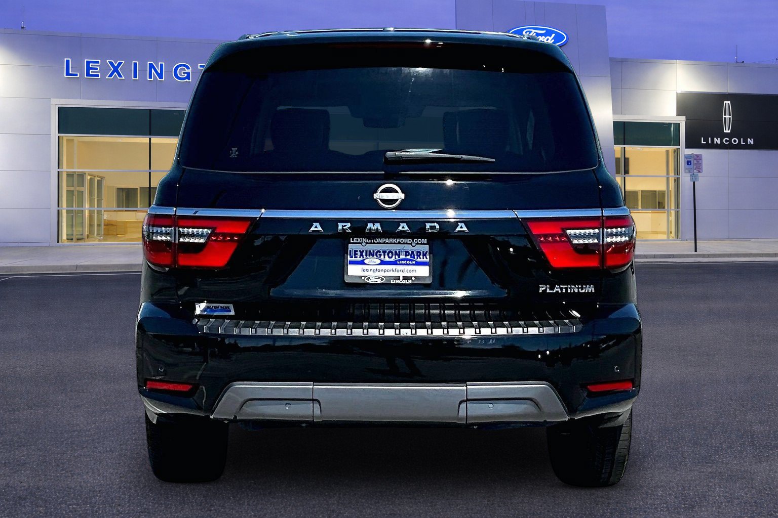Used 2021 Nissan Armada Platinum w/ Captain's Chairs Package AWD/4WD image 6