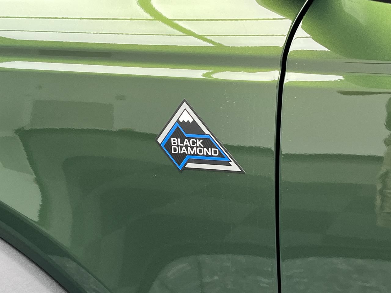 Certified 2023 Ford Bronco Black Diamond AWD/4WD image 30