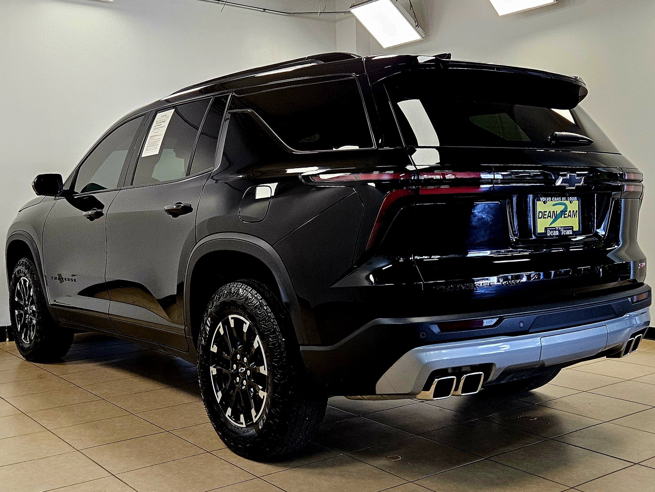 Used 2025 Chevrolet Traverse Z71 w/ Driver Confidence Package image 4