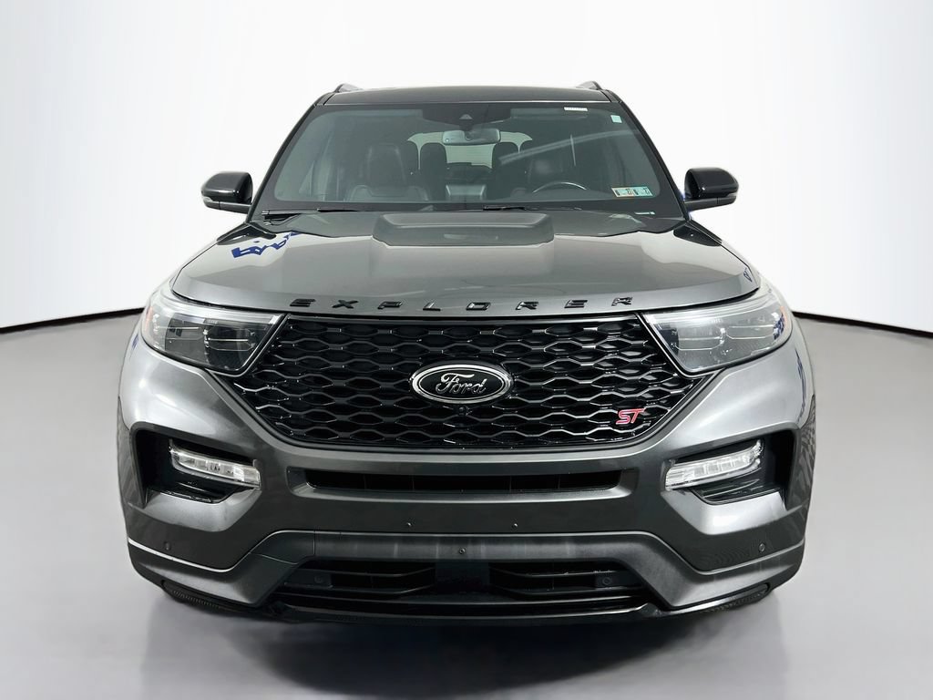 Certified 2020 Ford Explorer ST w/ Premium Technology Package AWD/4WD image 2