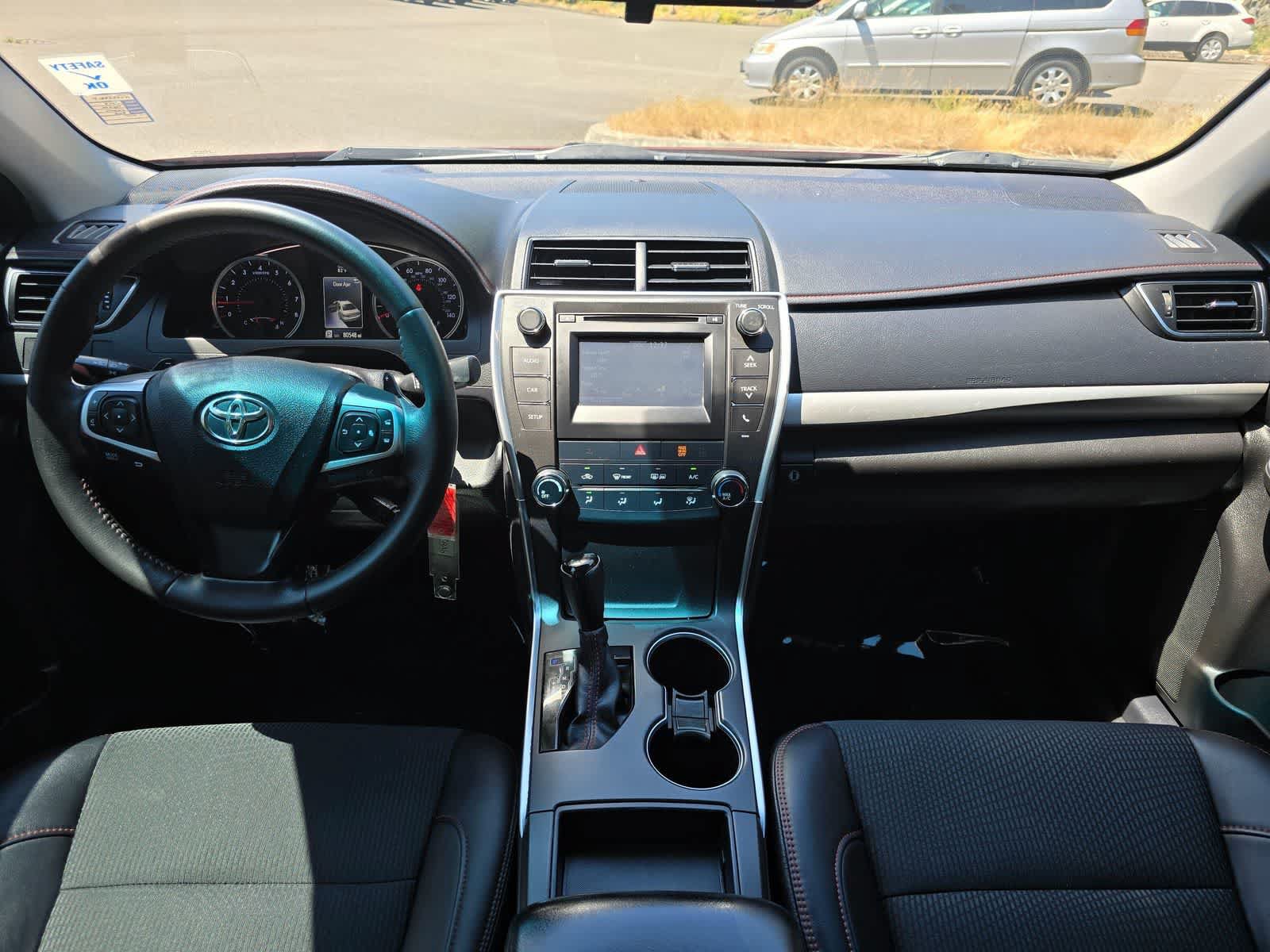 Used 2017 Toyota Camry SE w/ Protection Package (Q2) FWD image 10