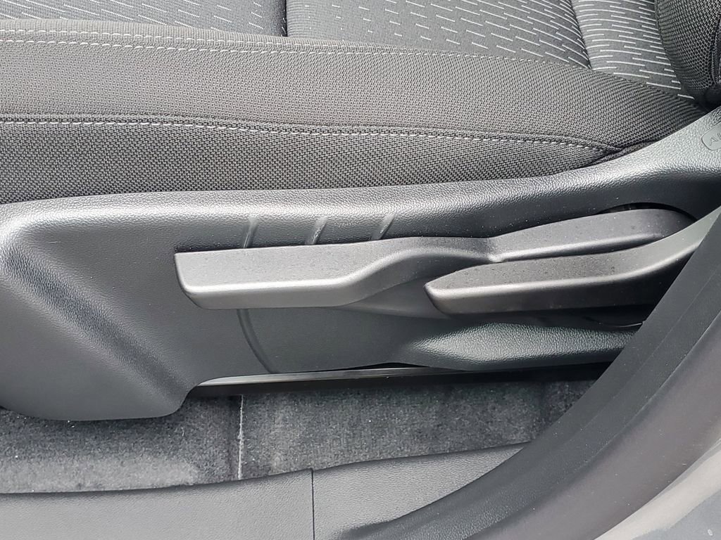 New 2026 Chevrolet Equinox LT w/ Midnight Edition FWD image 17