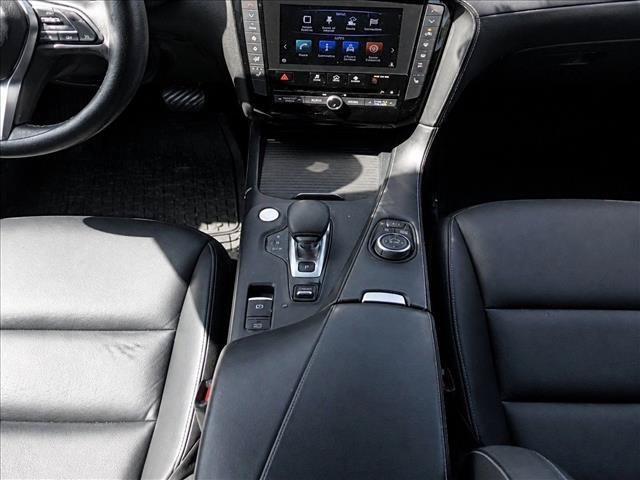 Used 2019 INFINITI QX50 Luxe w/ Navigation Package AWD/4WD image 18