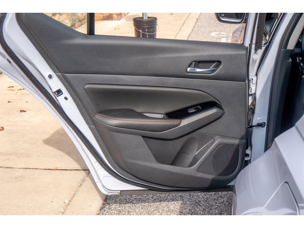 Used 2023 Nissan Altima 2.5 SR image 16