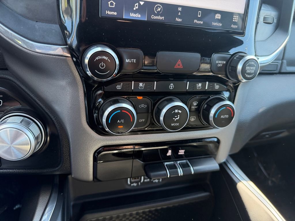 Used 2024 RAM 1500 Laramie image 20
