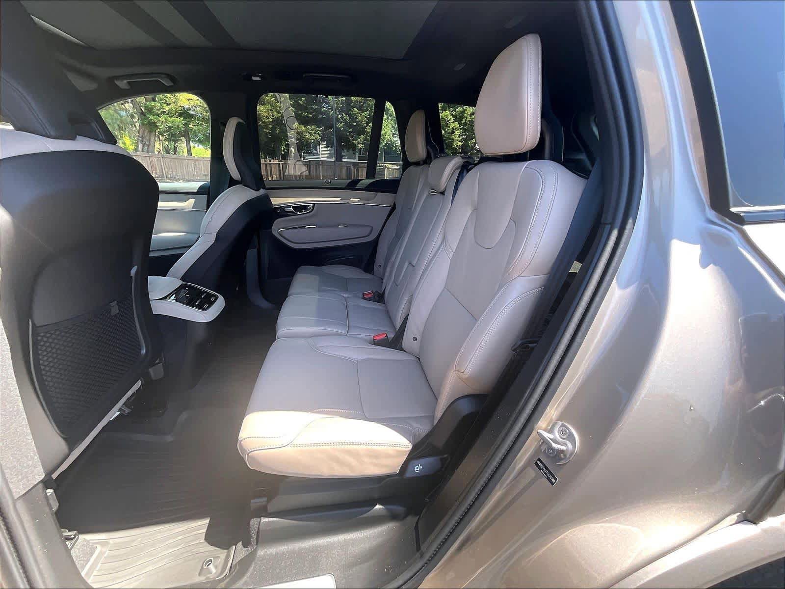 New 2026 Volvo XC90 B6 Ultra AWD/4WD image 12