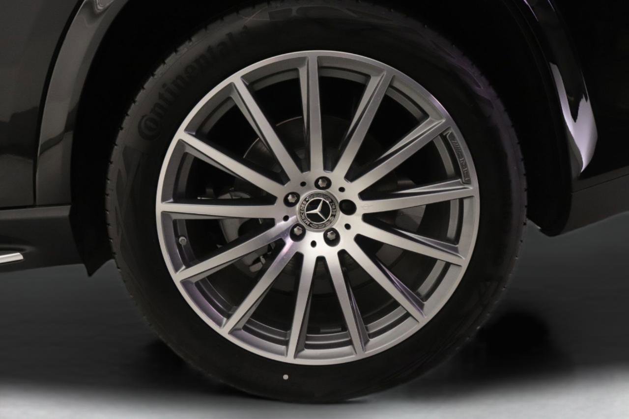 New 2026 Mercedes-Benz GLS 580 4MATIC image 11