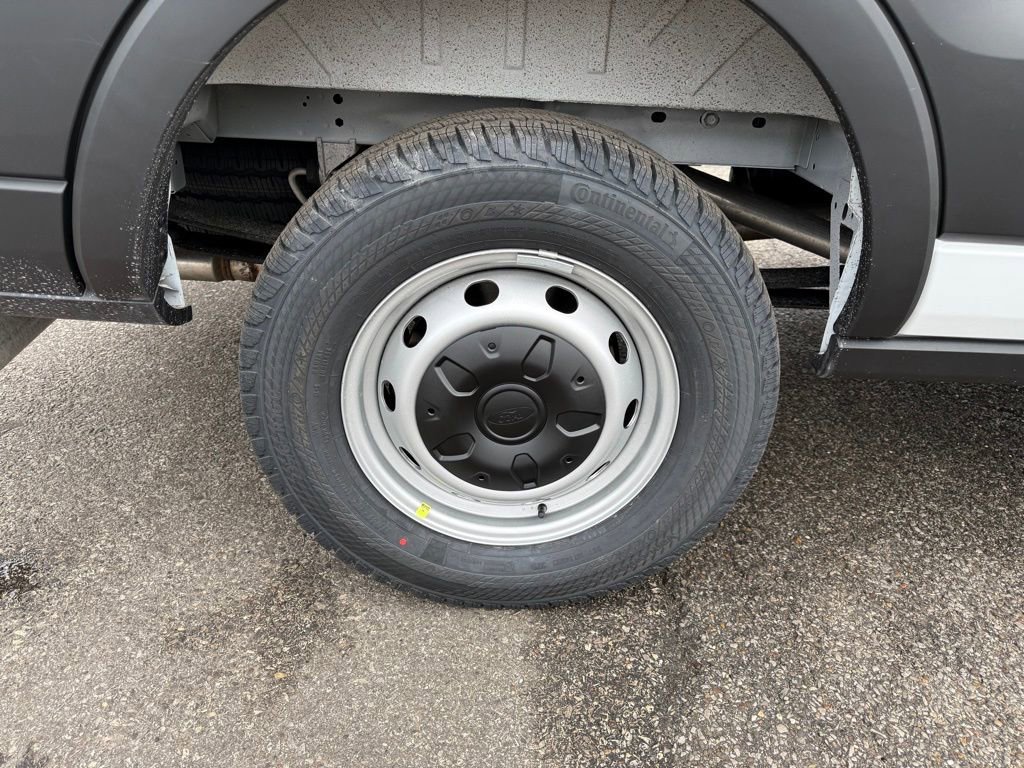 New 2026 Ford Transit 150 148 Medium Roof RWD image 28