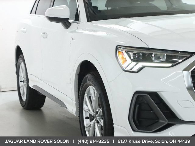 Used 2025 Audi Q3 2.0T Premium AWD/4WD image 12