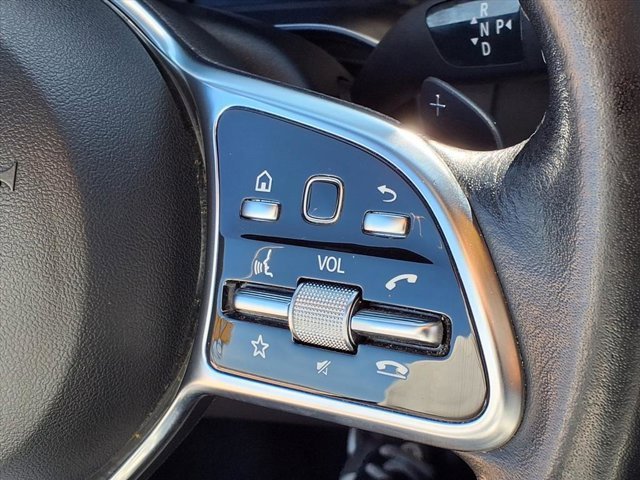 Used 2020 Mercedes-Benz GLC 300 image 10