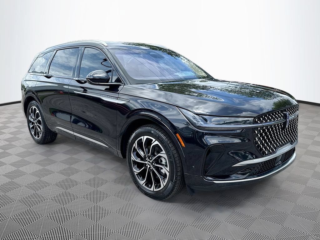 Used 2024 Lincoln Nautilus Reserve w/ Equipment Group 202A AWD/4WD image 4