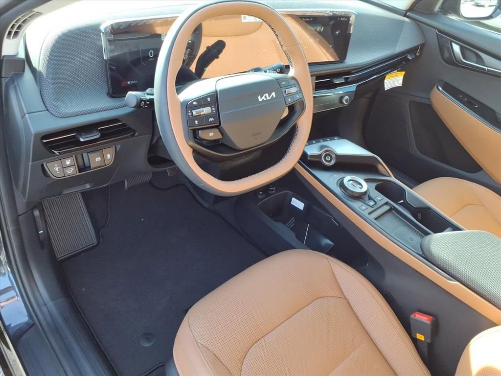 New 2025 Kia EV6 Wind image 11