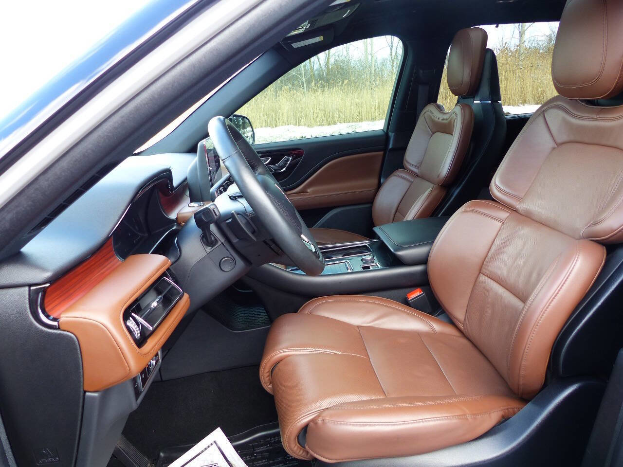 Used 2024 Lincoln Aviator Reserve w/ Equipment Group 201A image 26