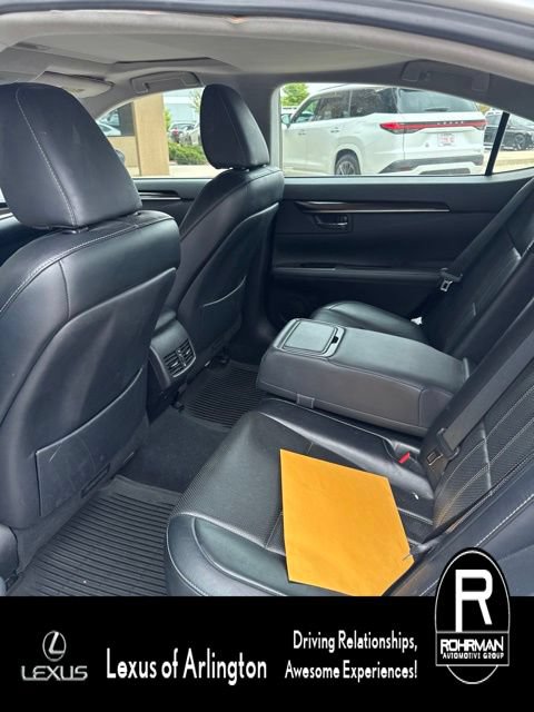 Used 2016 Lexus ES 350 w/ Luxury Package w/Wood Trim FWD image 7