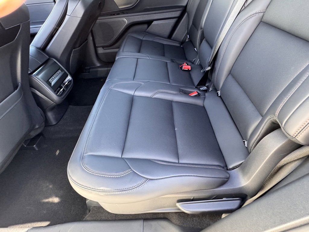 Used 2025 Lincoln Nautilus Premier w/ Jet Appearance Package image 30