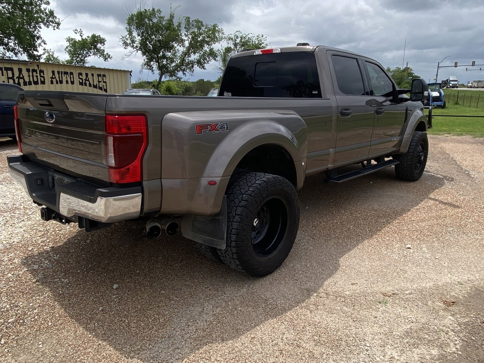 Used 2020 Ford F450 XLT w/ FX4 Off-Road Package AWD/4WD image 5