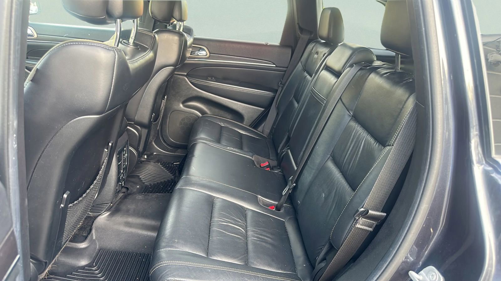 Used 2014 Jeep Grand Cherokee Limited AWD/4WD image 18