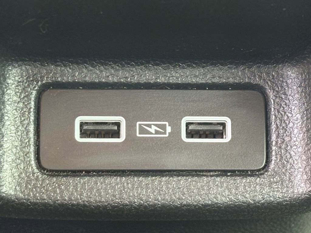 Used 2023 Honda Civic Touring image 5