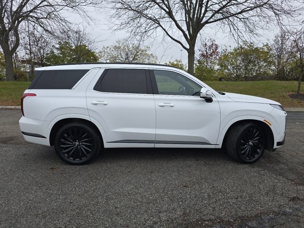 Used 2024 Hyundai Palisade Calligraphy image 18