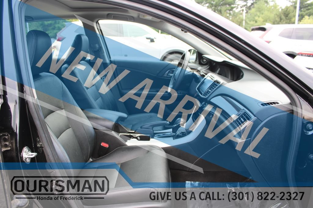 Used 2017 Honda Accord Touring image 13
