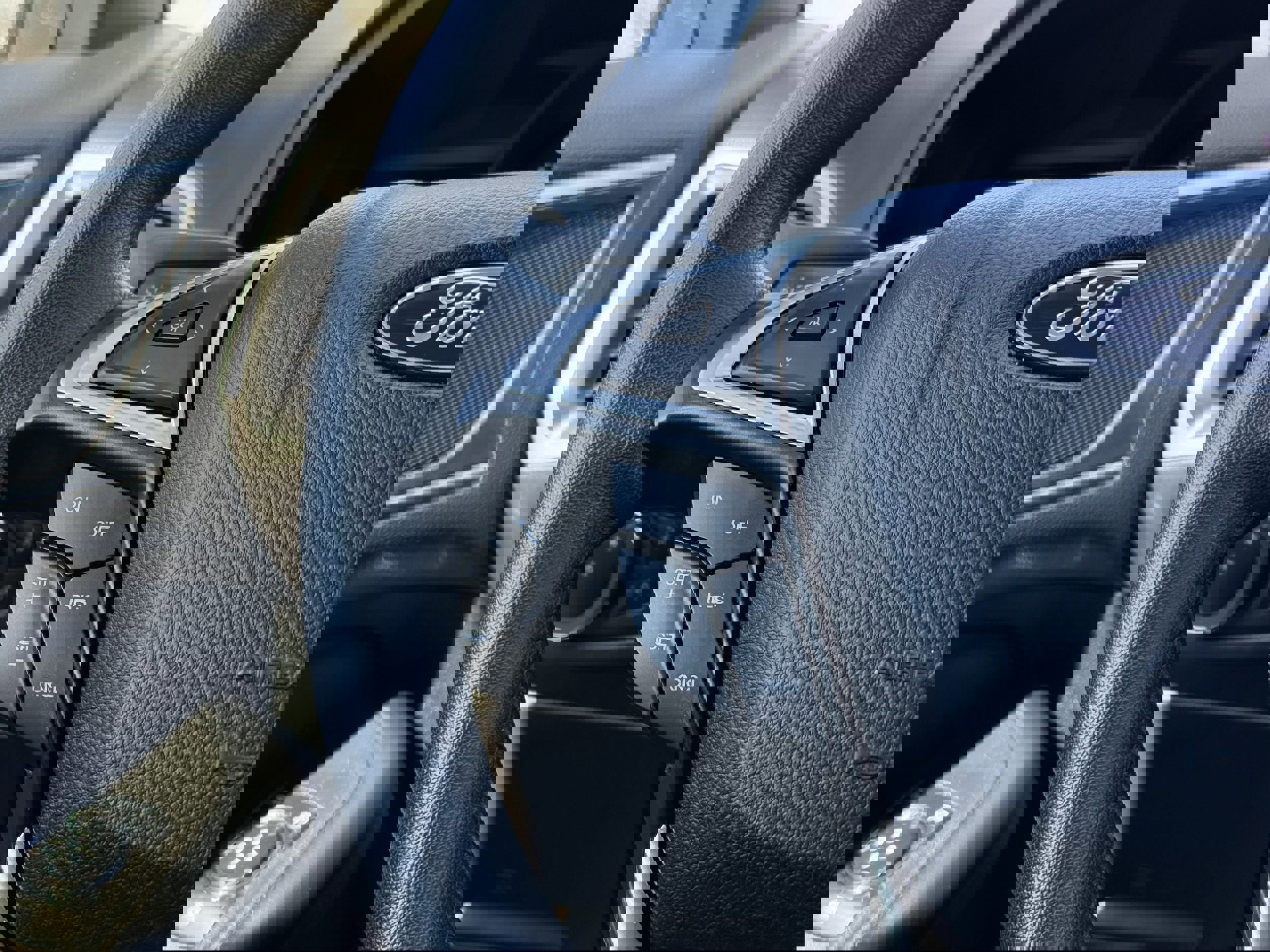 Used 2023 Ford Edge SEL w/ Convenience Package image 14