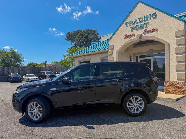 Used 2016 Land Rover Discovery Sport HSE AWD/4WD image 24