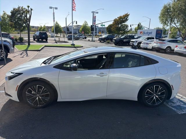 Used 2025 Toyota Prius Limited FWD image 15
