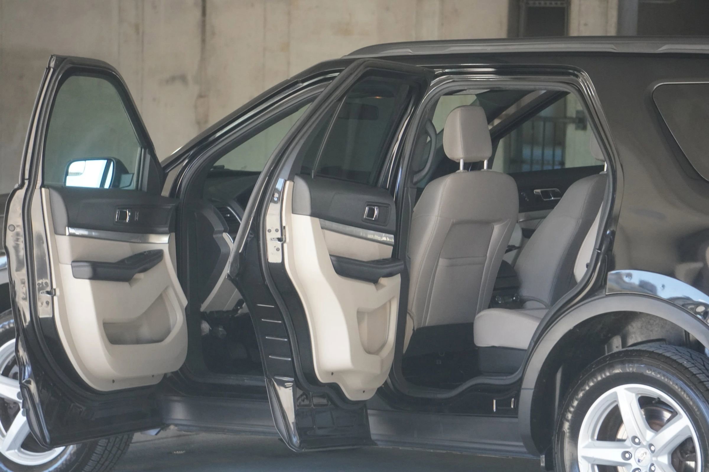 Used 2018 Ford Explorer 4WD image 4