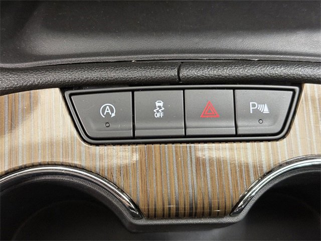 Certified 2023 GMC Acadia SLE w/ Driver Convenience Package image 33