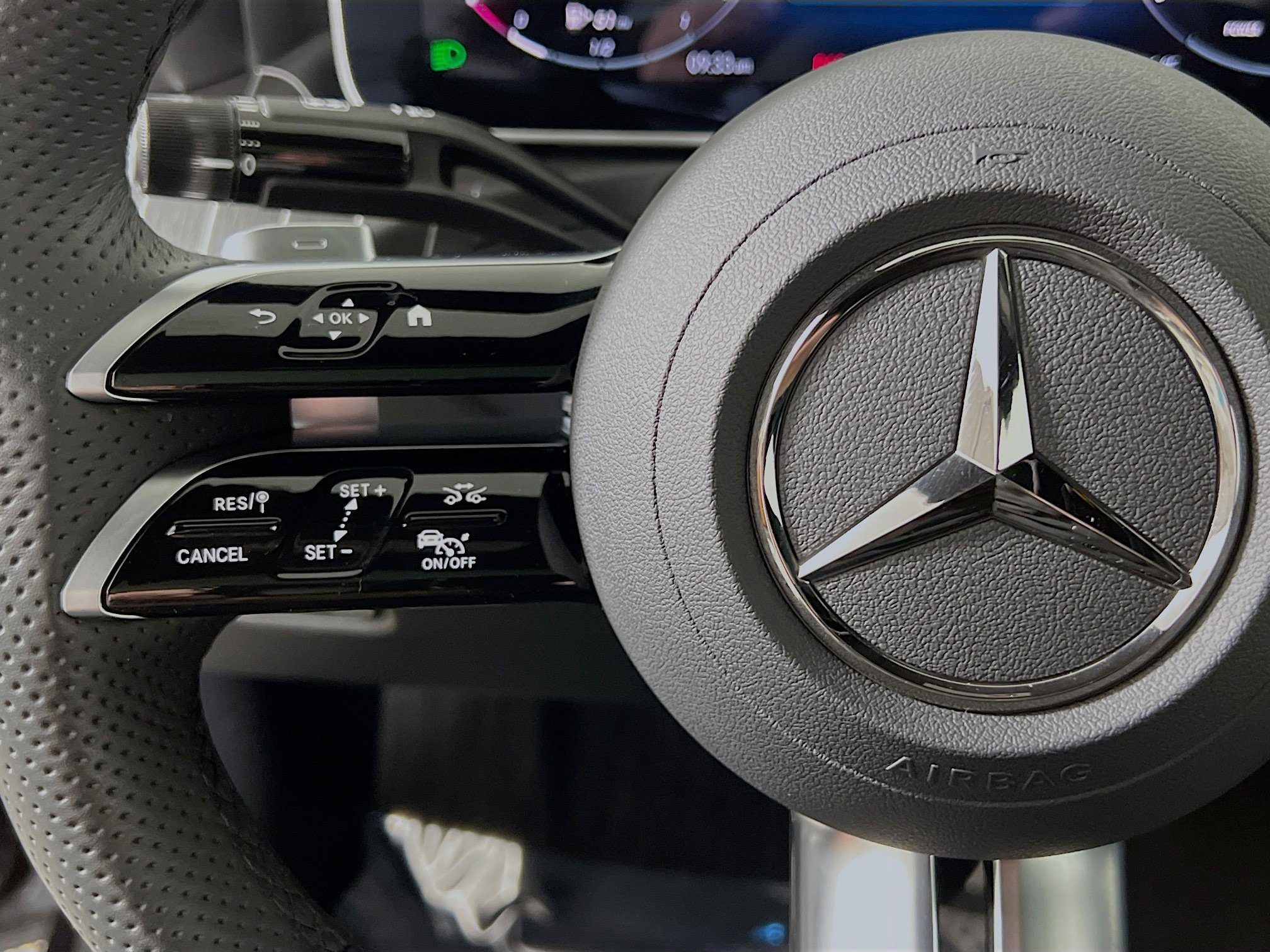 Used 2025 Mercedes-Benz CLE 300 CLE 300 image 19